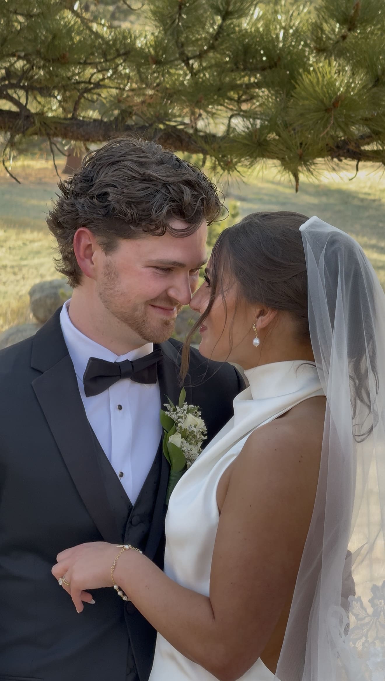 bride and groom at Black Canyon Inn